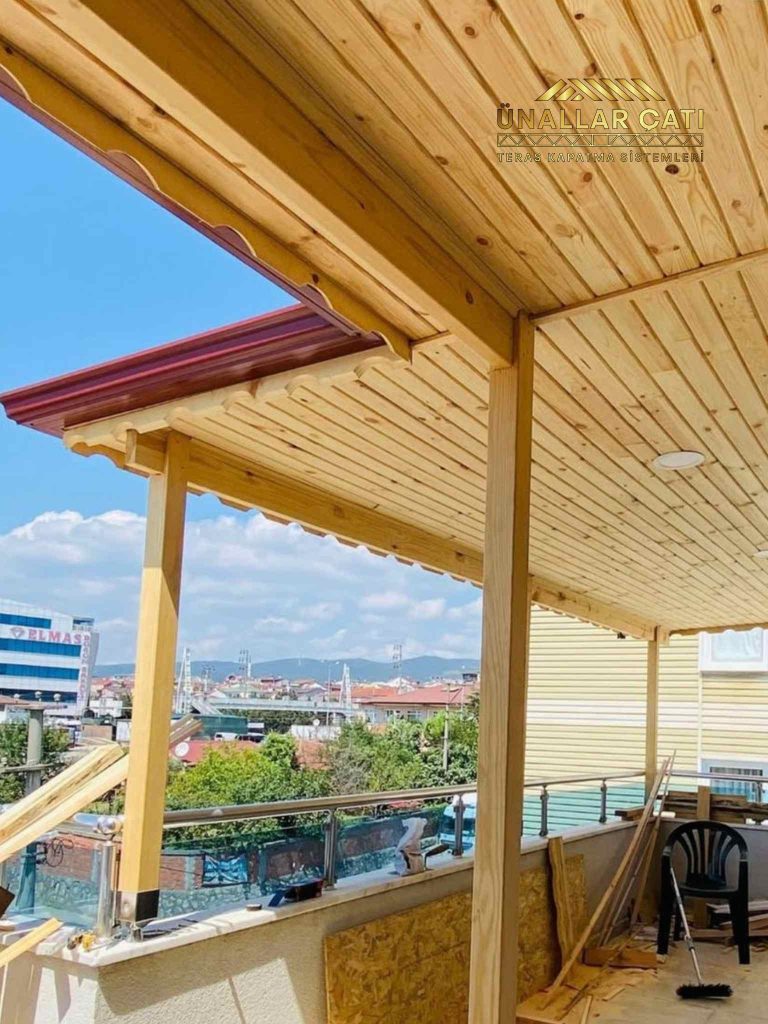 Ahşap lambiri tavan örneği, modern iç mekan tasarımı